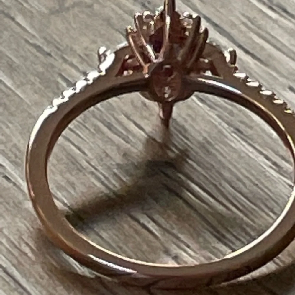 Alexandrite and Zircon Rose Gold Ring - Picture 15 of 15